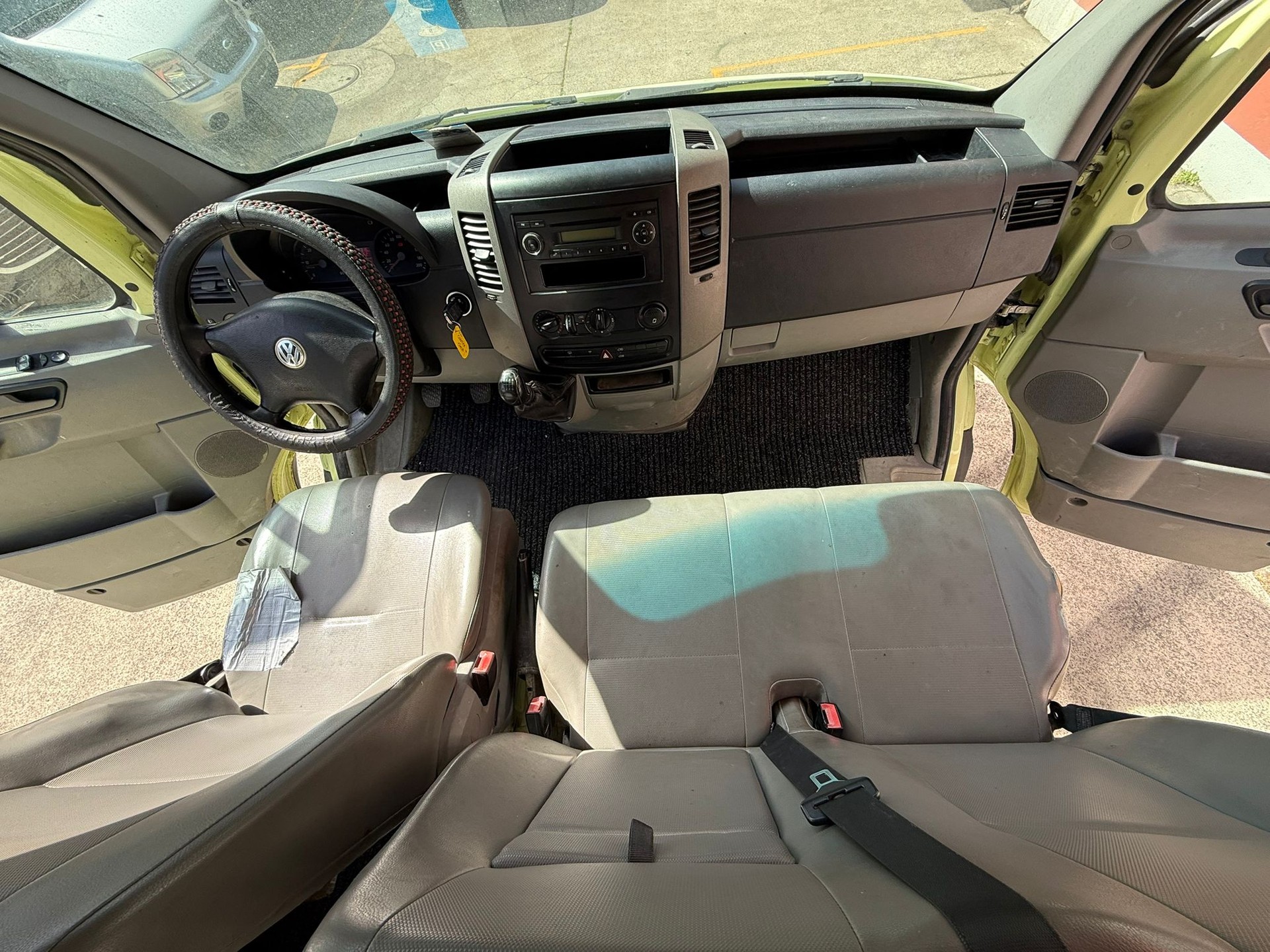 VW Crafter 30 2.5 TDI 109 PS-image-9