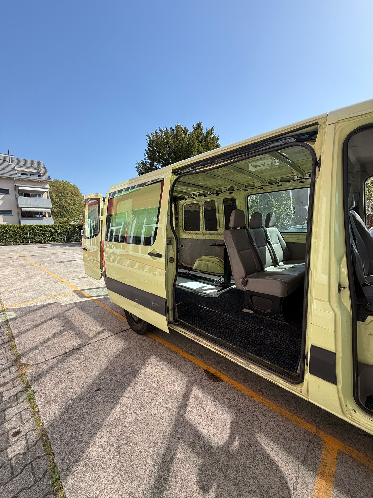 VW Crafter 30 2.5 TDI 109 PS-image-1