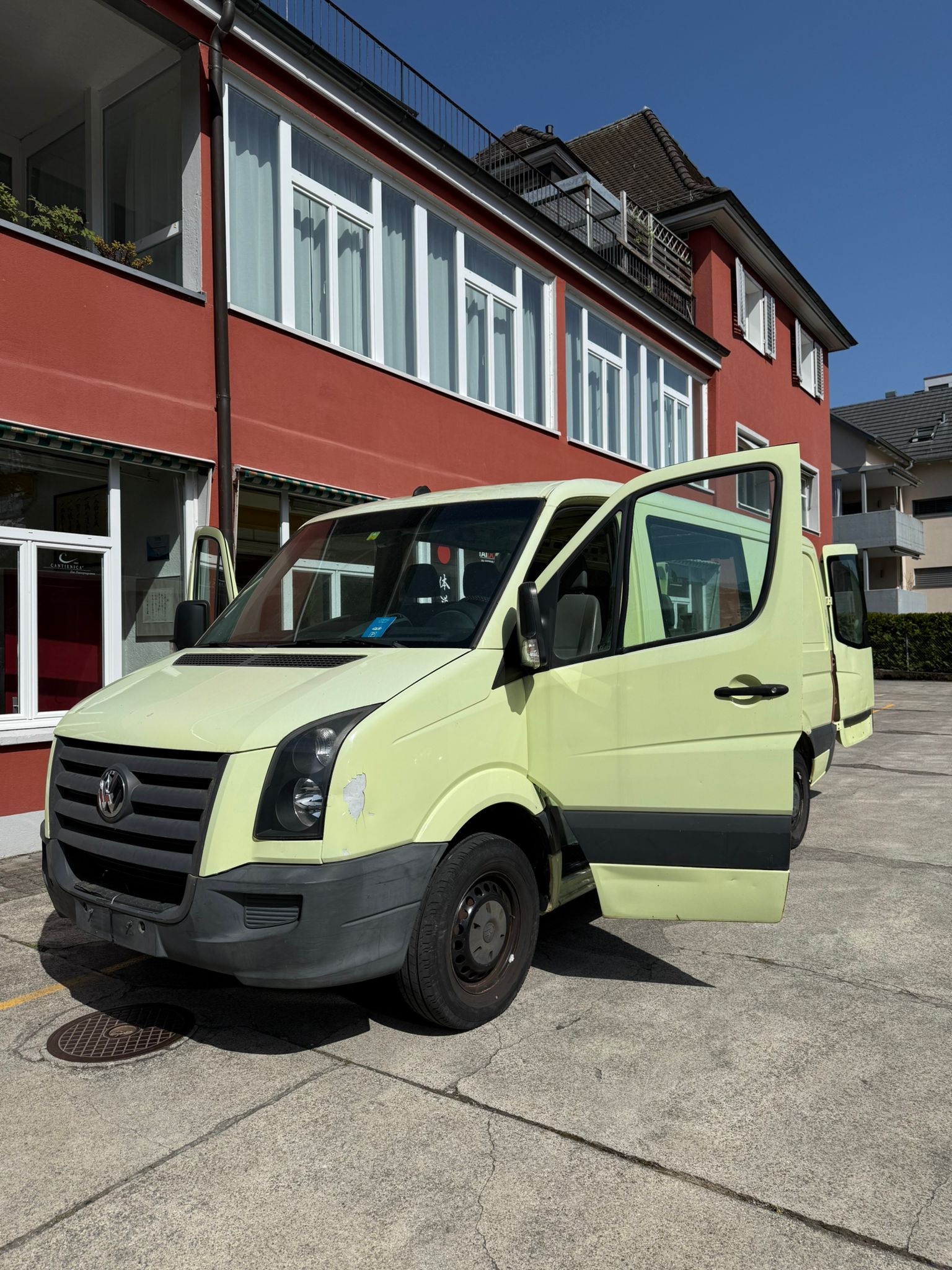 VW Crafter 30 2.5 TDI 109 PS-image-6