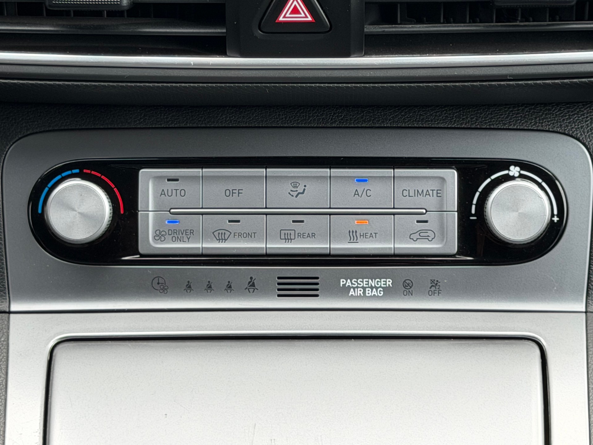 HYUNDAI Kona Electric Vertex 64KWh-image-17