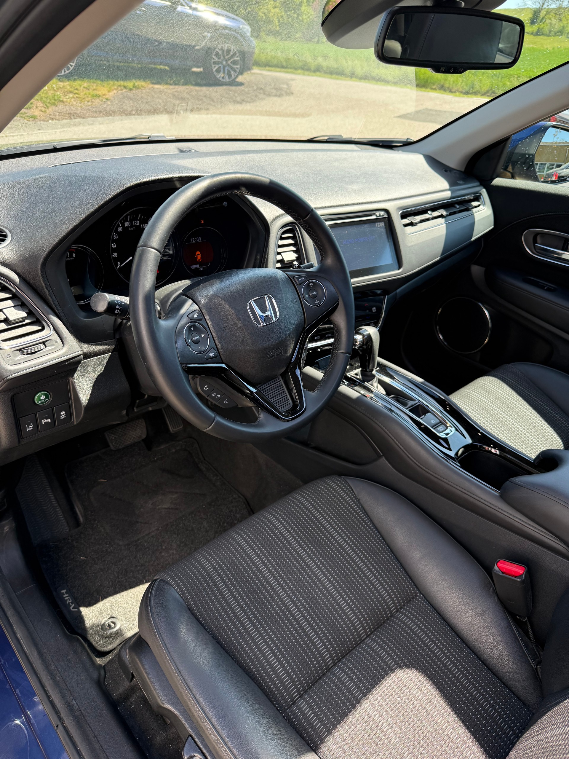 HONDA HR-V 1.5i-VTEC Executive CVT-image-3