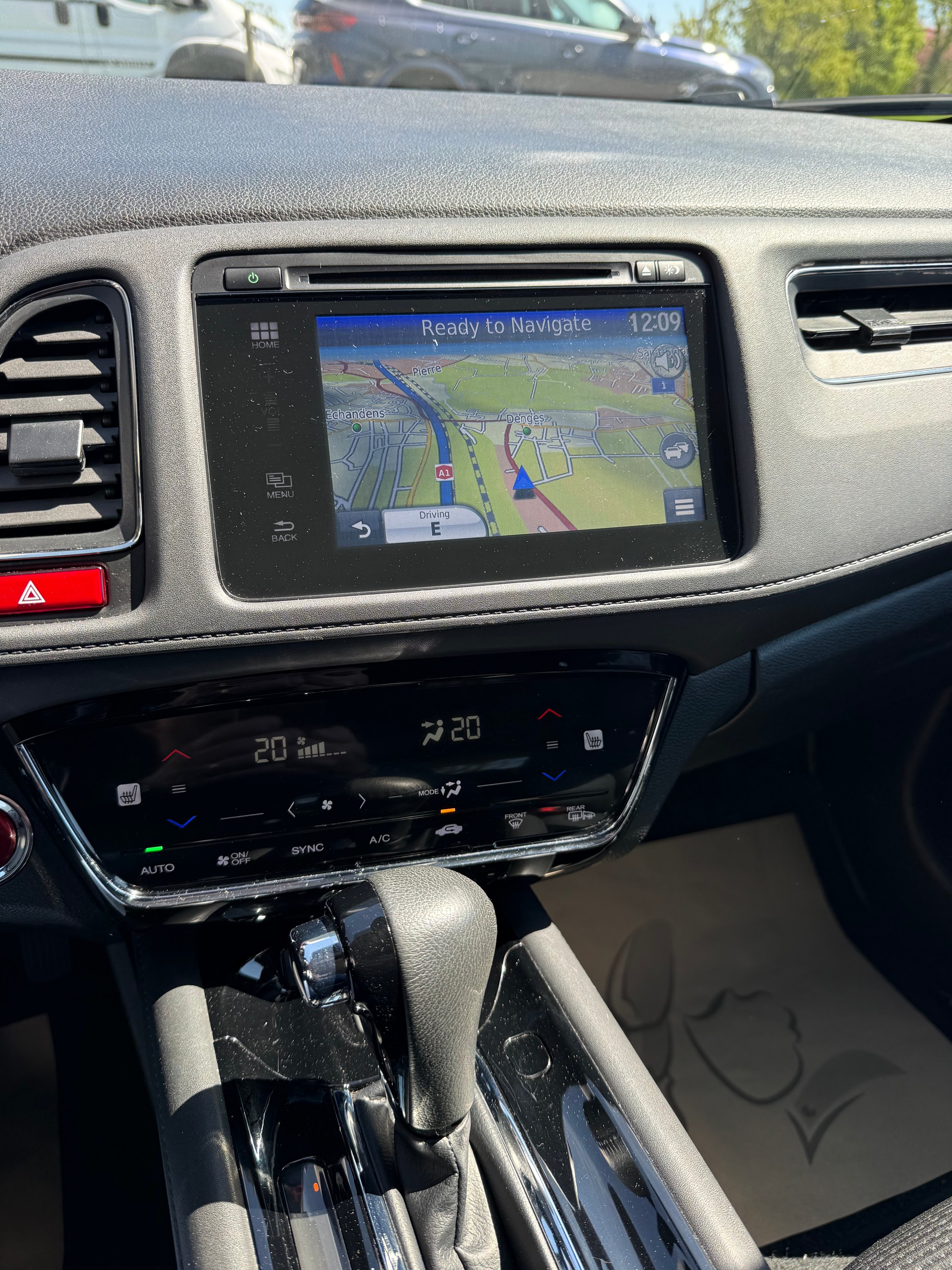 HONDA HR-V 1.5i-VTEC Executive CVT-image-5