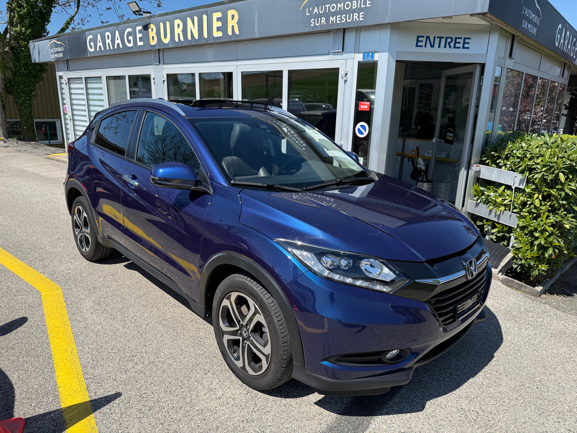 HONDA HR-V 1.5i-VTEC Executive CVT-image-0