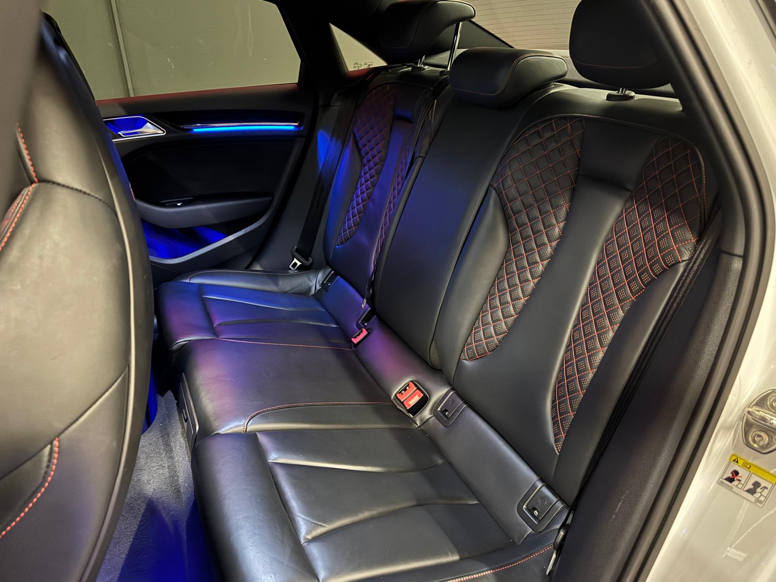 AUDI RS3 Limousine 2.5 TSI quattro S-tronic-image-10