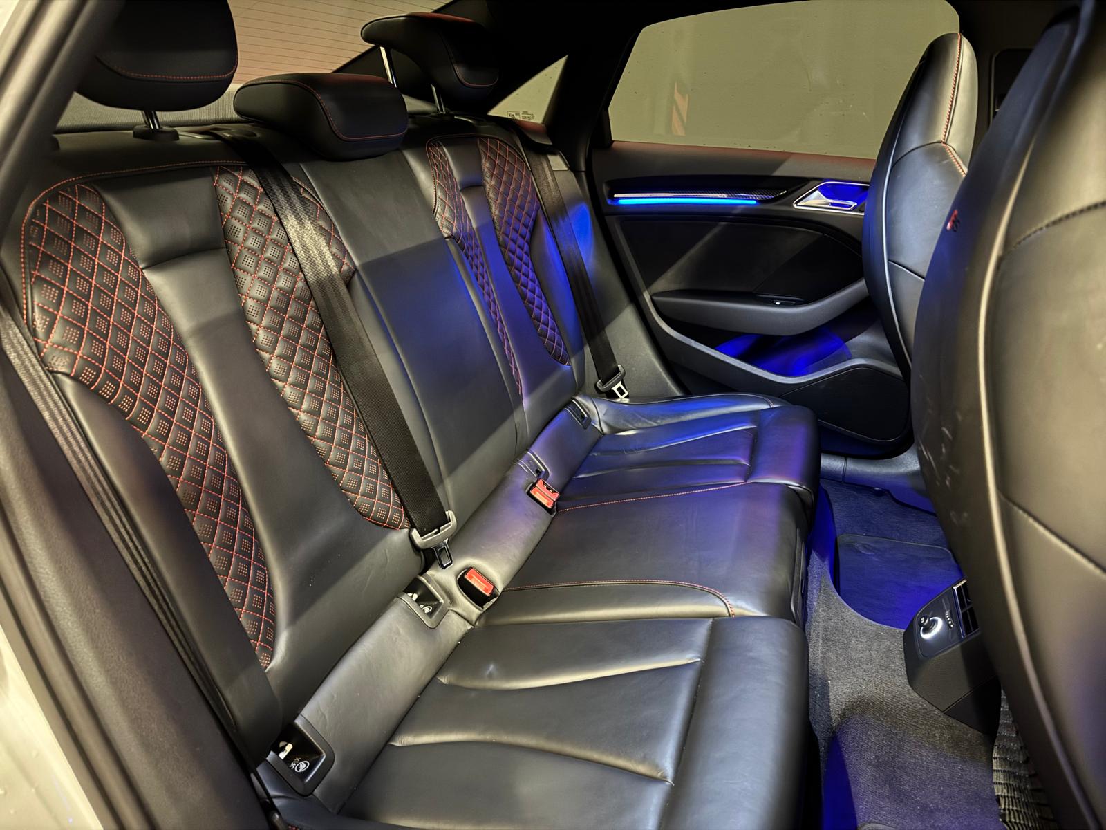 AUDI RS3 Limousine 2.5 TSI quattro S-tronic-image-12
