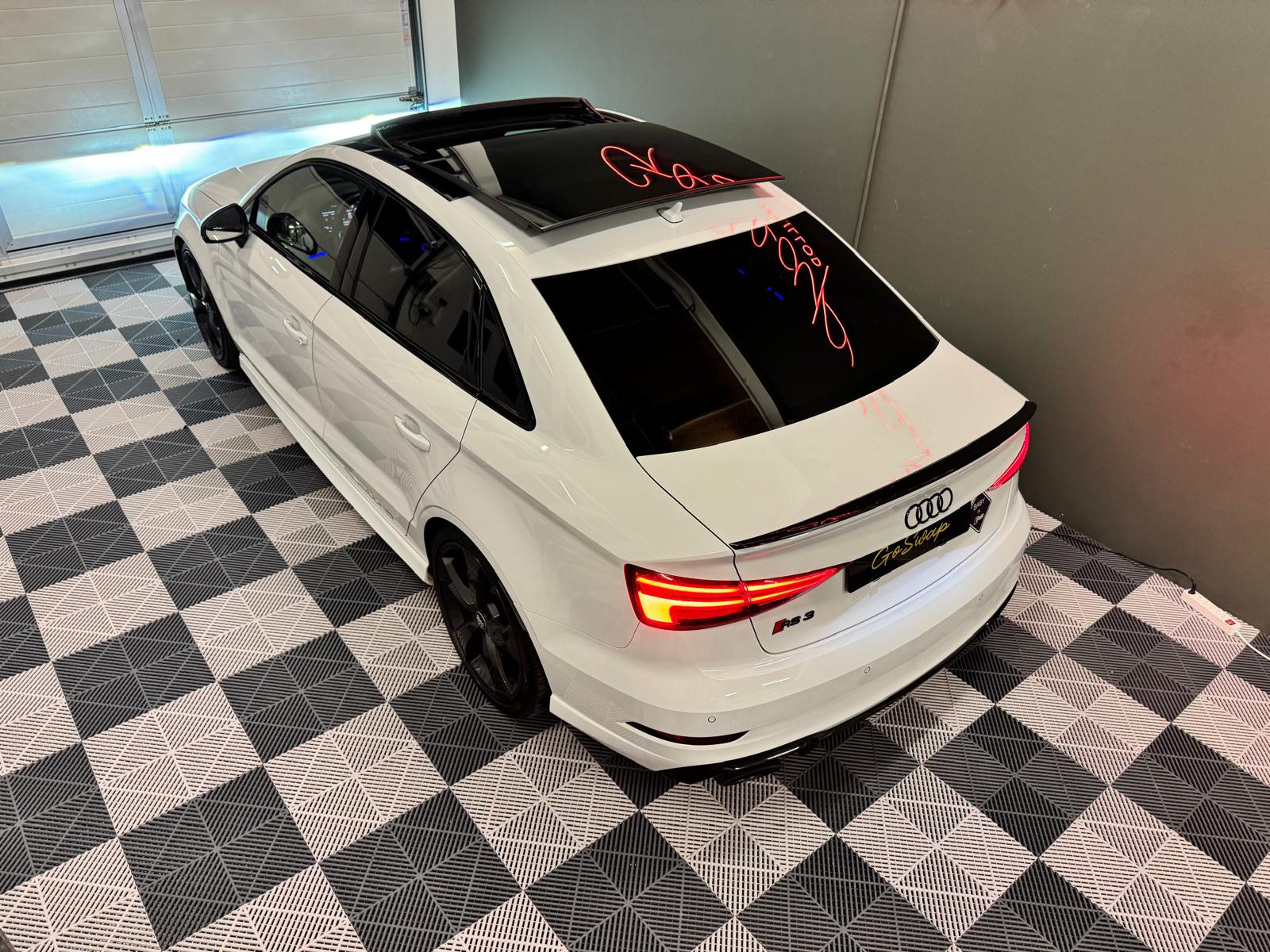 AUDI RS3 Limousine 2.5 TSI quattro S-tronic-image-2