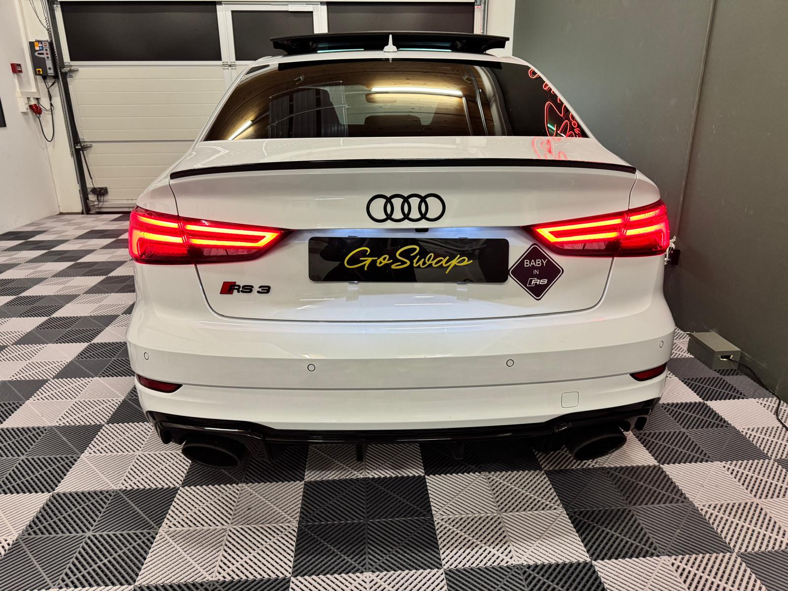 AUDI RS3 Limousine 2.5 TSI quattro S-tronic-image-4
