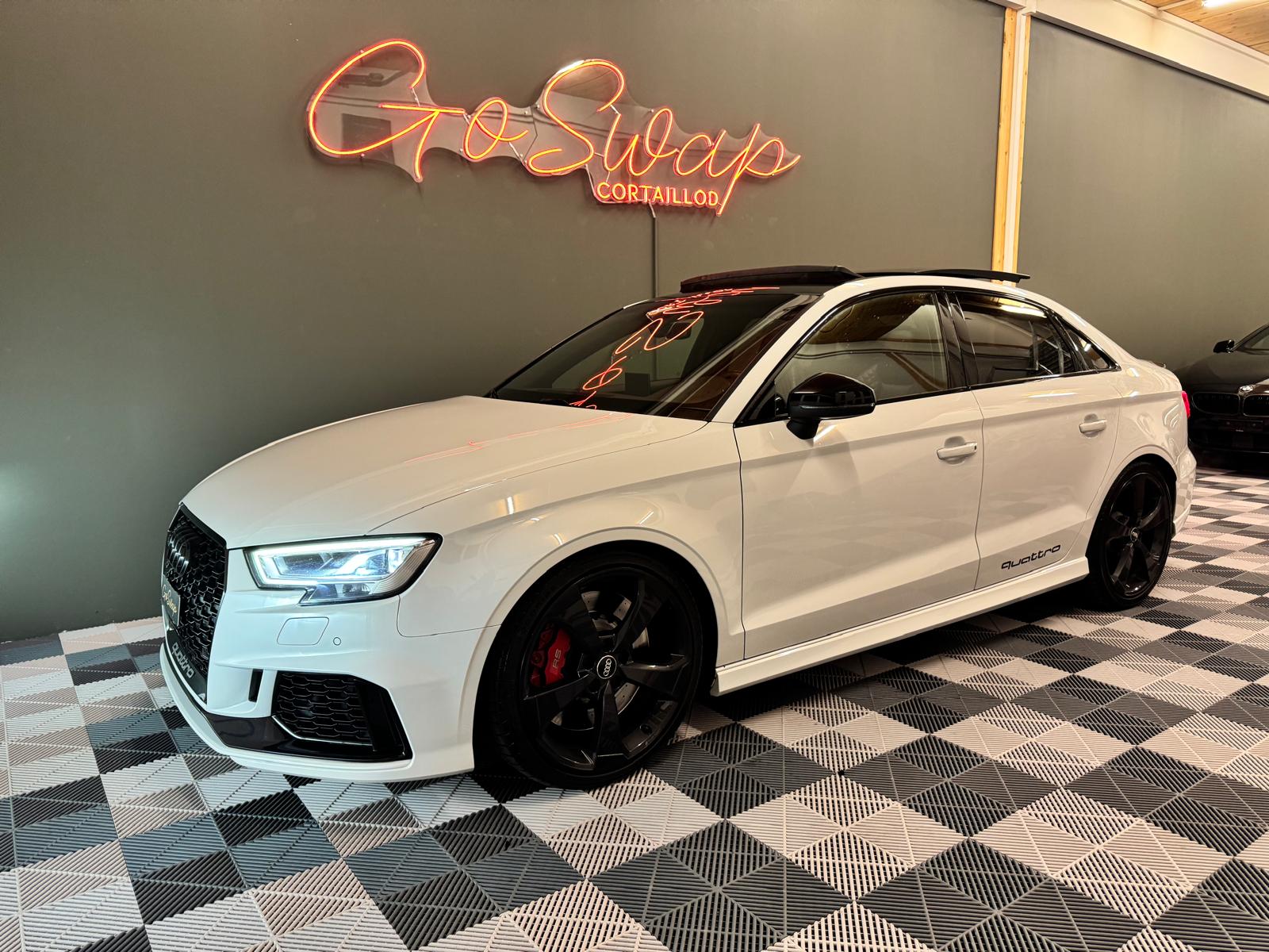 AUDI RS3 Limousine 2.5 TSI quattro S-tronic-image-0
