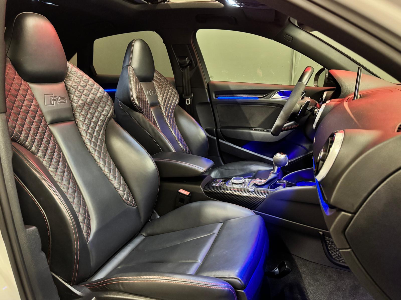 AUDI RS3 Limousine 2.5 TSI quattro S-tronic-image-13