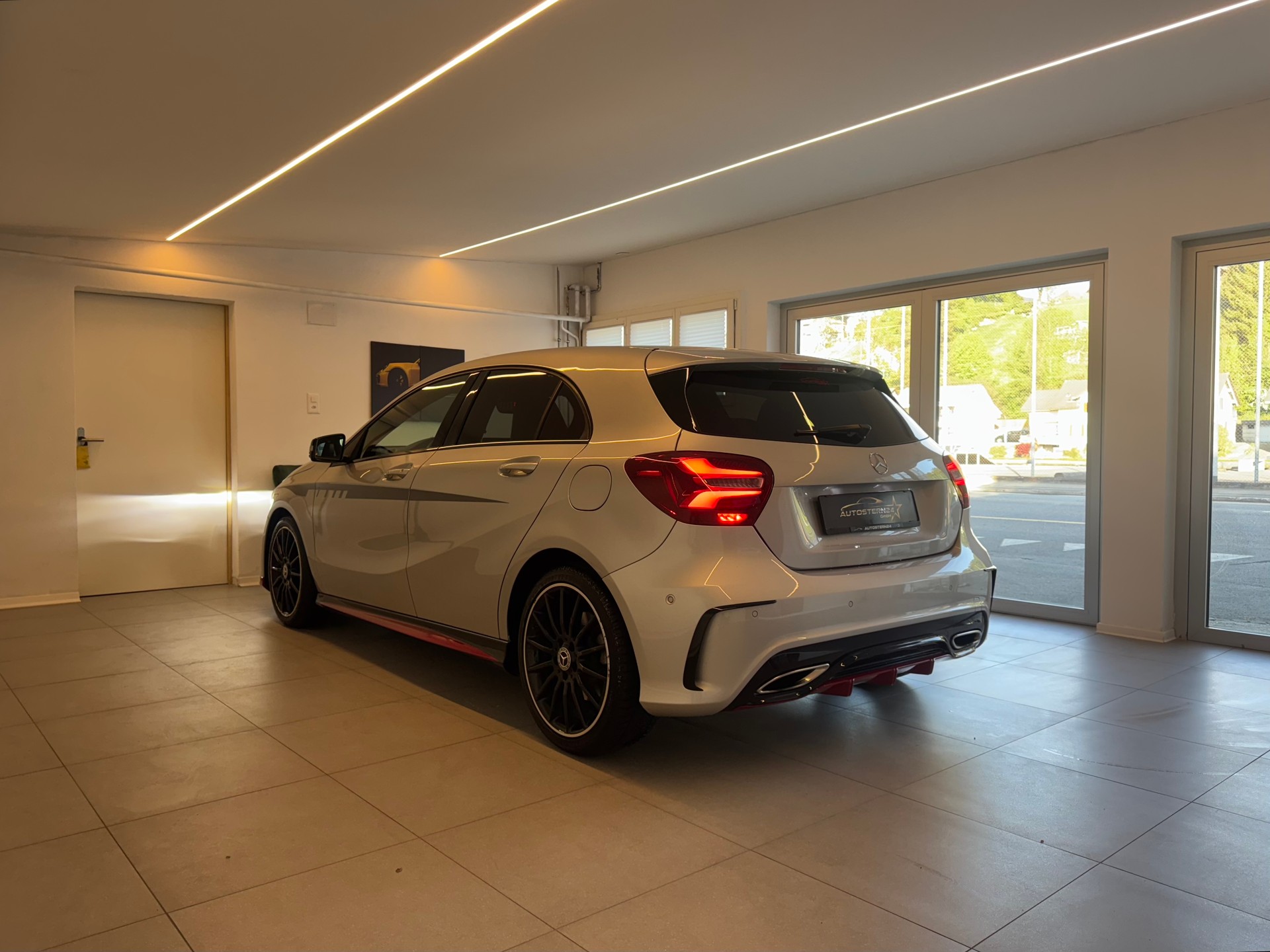 MERCEDES-BENZ A 250 SPORT AMG Line 4Matic 7G-DCT*CH-Fahrzeug*Frisch MFK*-image-5