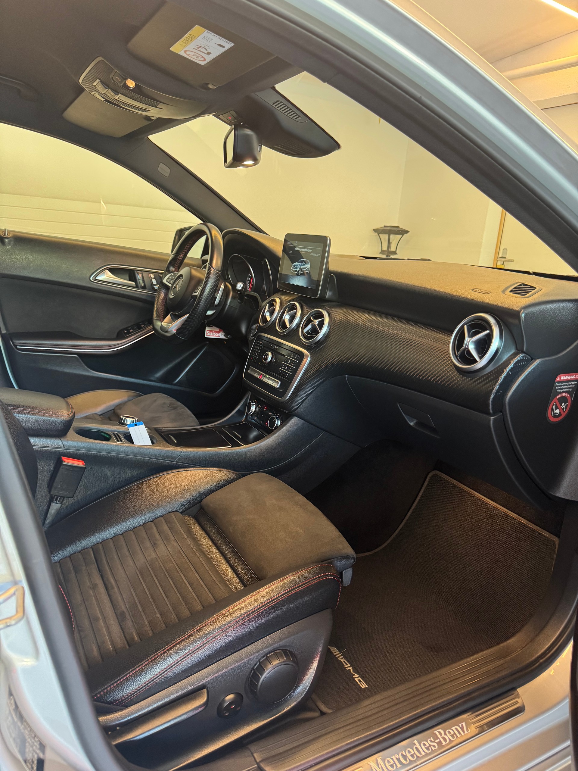 MERCEDES-BENZ A 250 SPORT AMG Line 4Matic 7G-DCT*CH-Fahrzeug*Frisch MFK*-image-11
