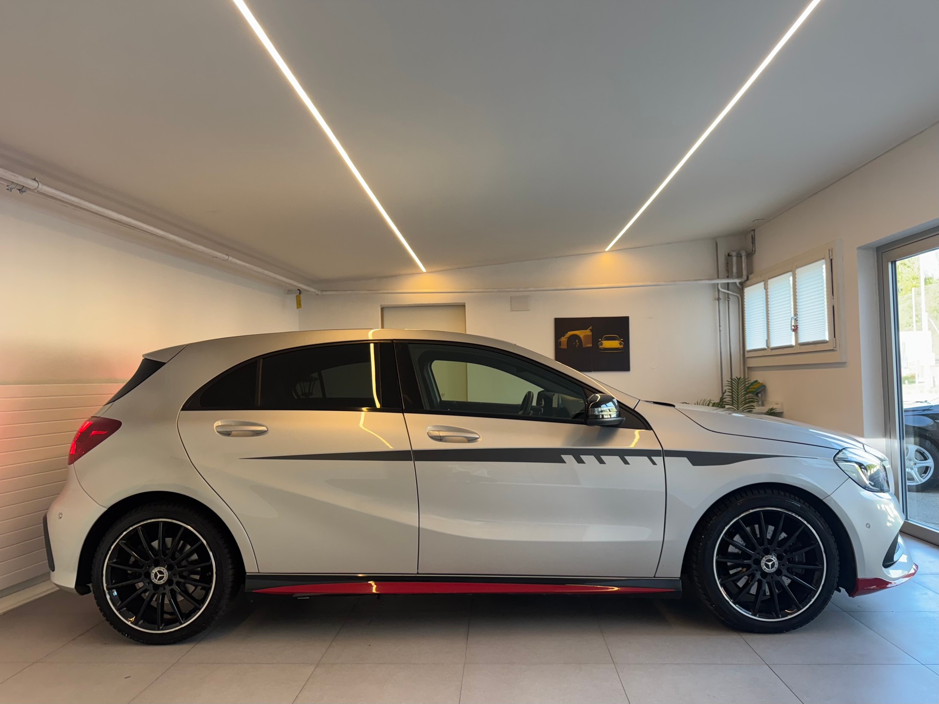 MERCEDES-BENZ A 250 SPORT AMG Line 4Matic 7G-DCT*CH-Fahrzeug*Frisch MFK*-image-6