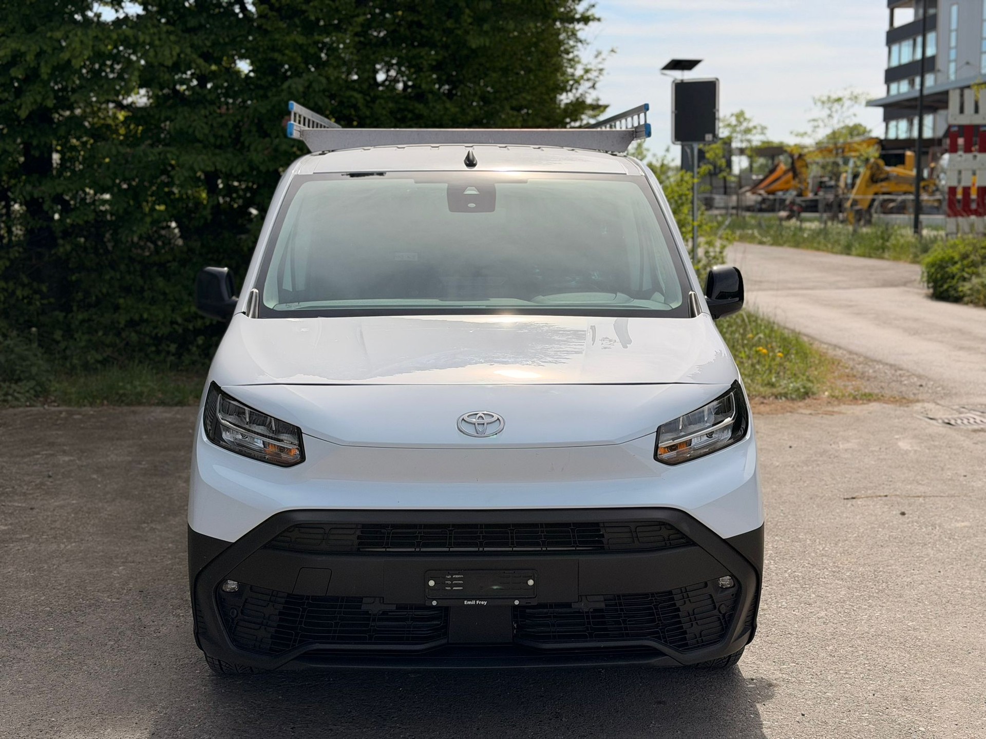 TOYOTA Proace City Van 1.5D Active Long Automatik-image-1