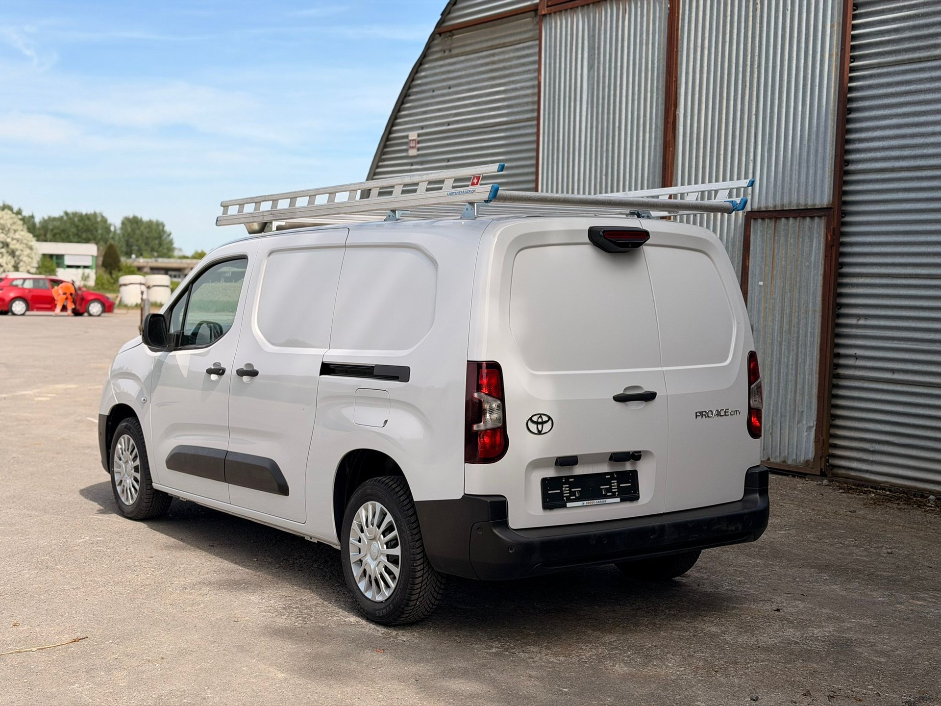TOYOTA Proace City Van 1.5D Active Long Automatik-image-2