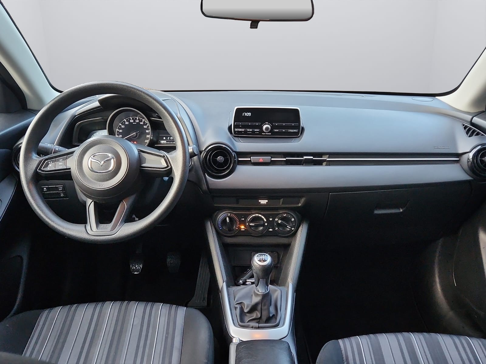 MAZDA 2 SKYACTIV-G 75 Challenge-image-10
