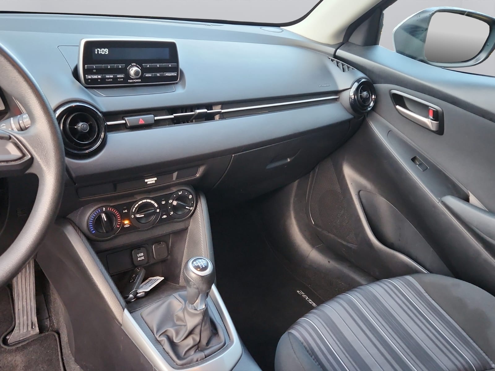 MAZDA 2 SKYACTIV-G 75 Challenge-image-12