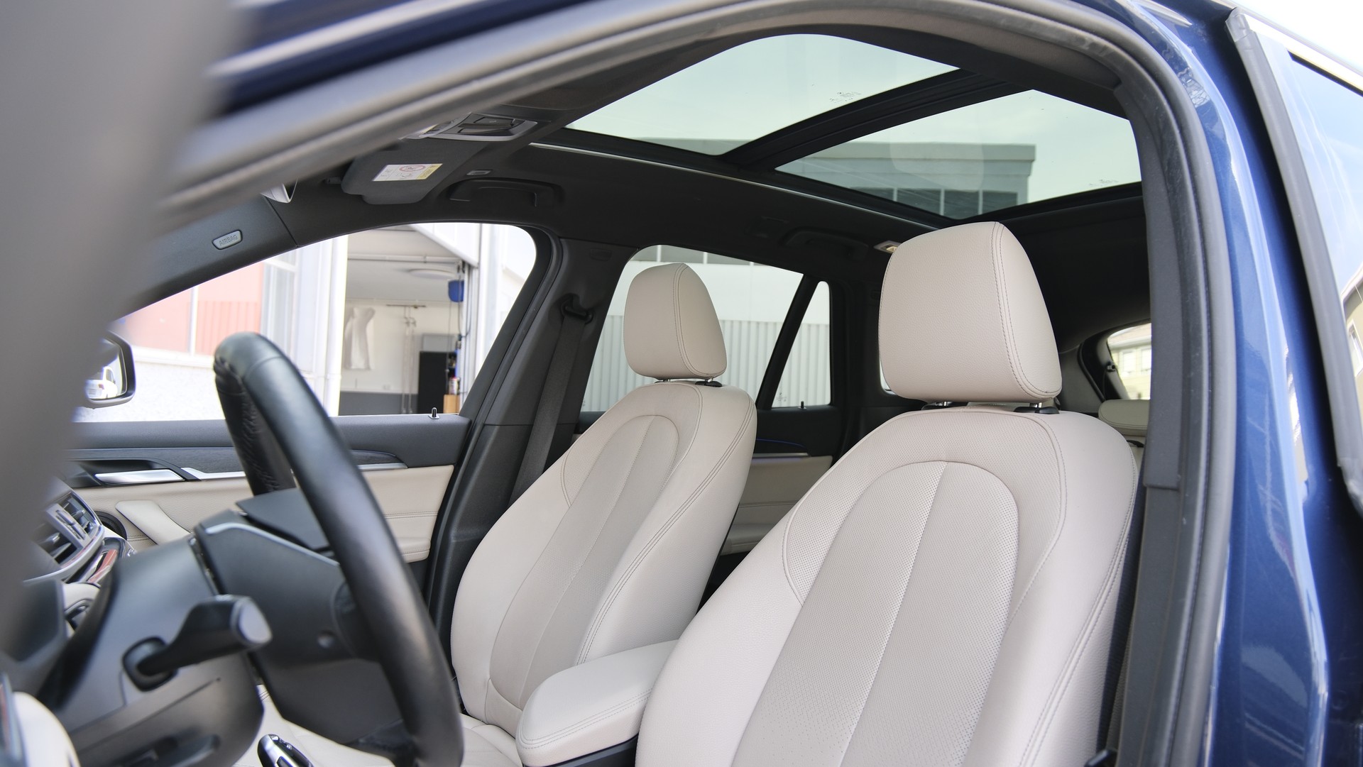 BMW X1 xDrive 20i xLine Steptronic-image-3