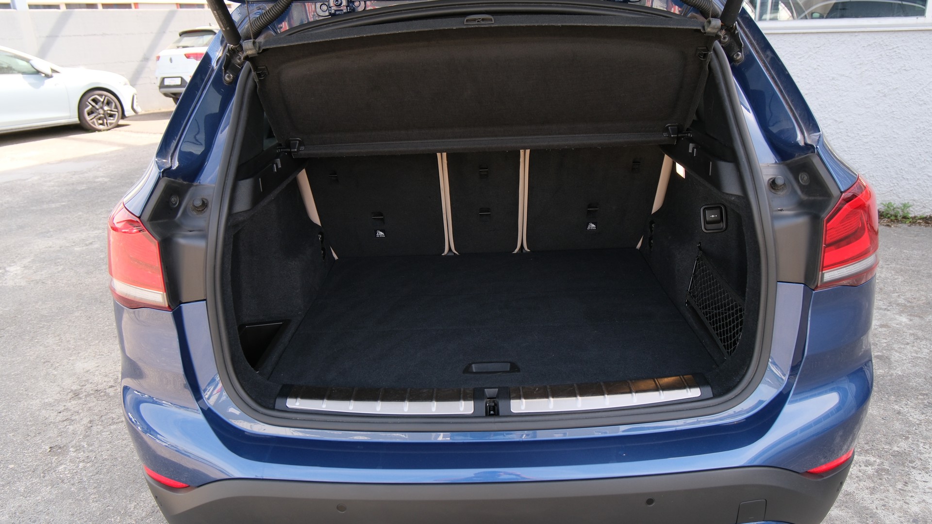 BMW X1 xDrive 20i xLine Steptronic-image-22