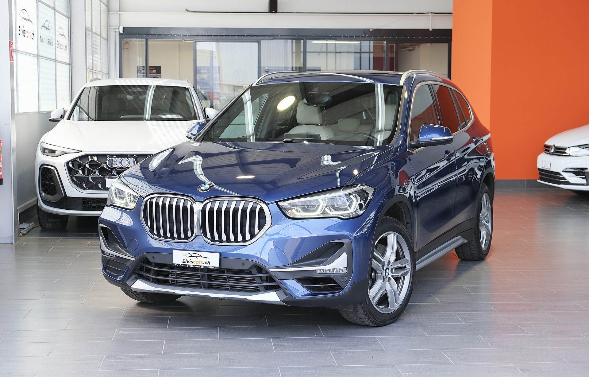 BMW X1 xDrive 20i xLine Steptronic-image-0