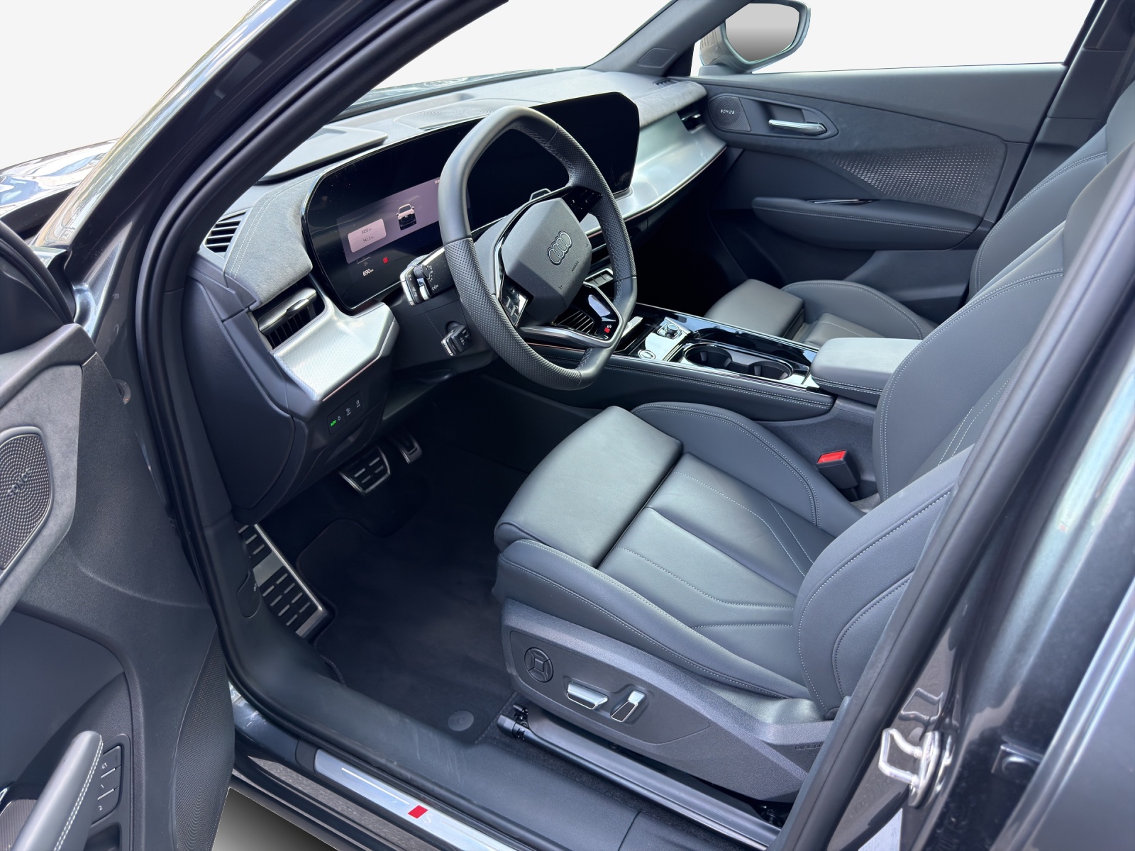 AUDI Q3 SUV 110 kW TFSI S tronic-image-7
