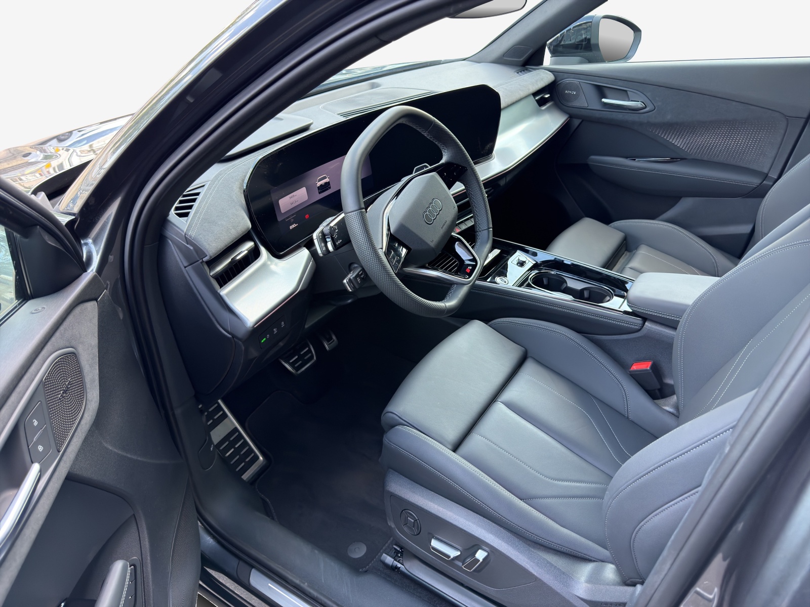 AUDI Q3 SUV 110 kW TFSI S tronic-image-13