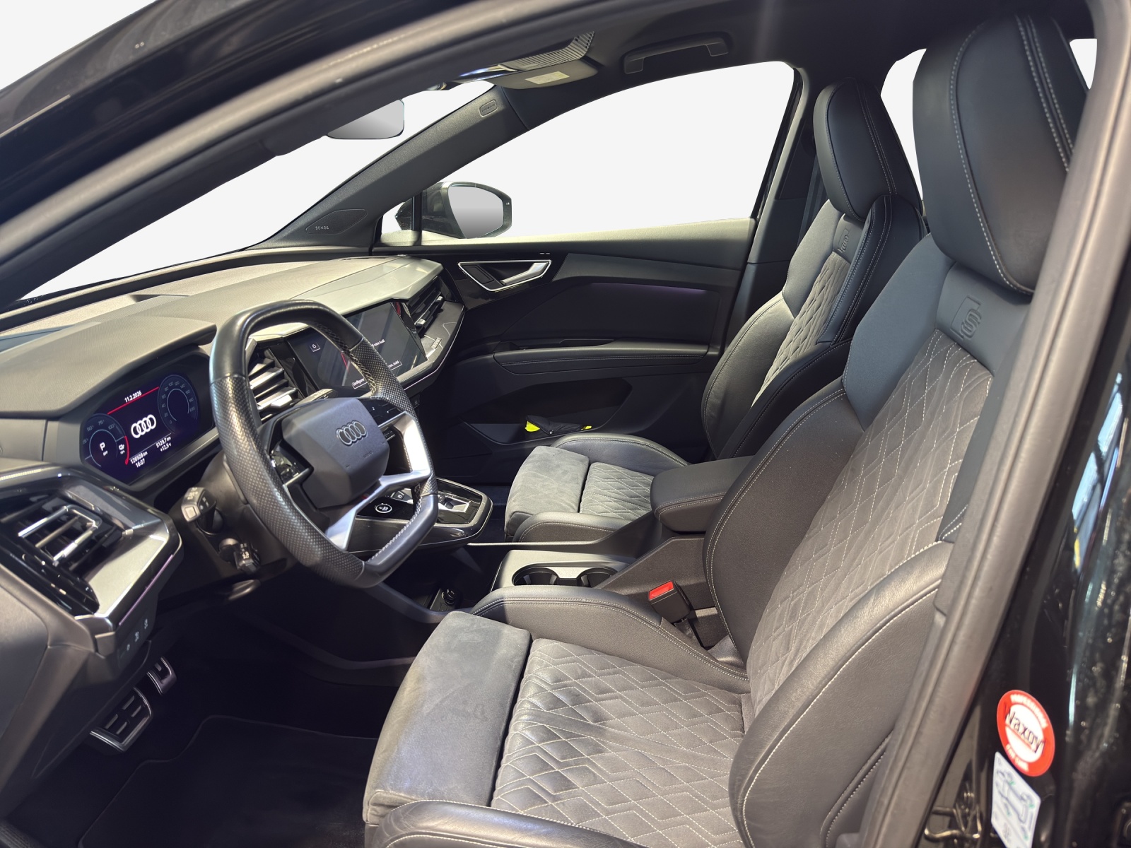AUDI Q4 e-tron 50 quattro-image-7