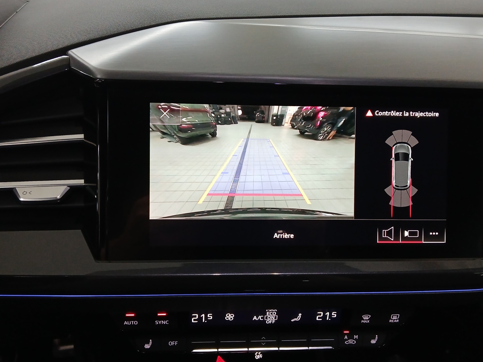 AUDI Q4 e-tron 50 quattro-image-14