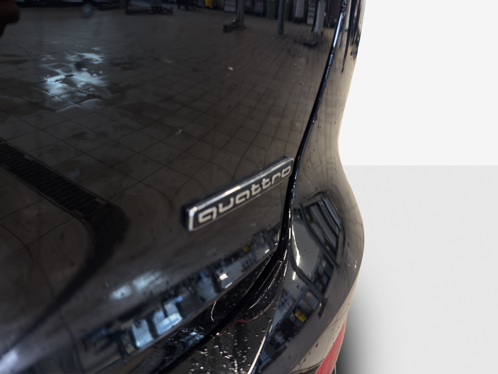 AUDI Q4 e-tron 50 quattro-image-14