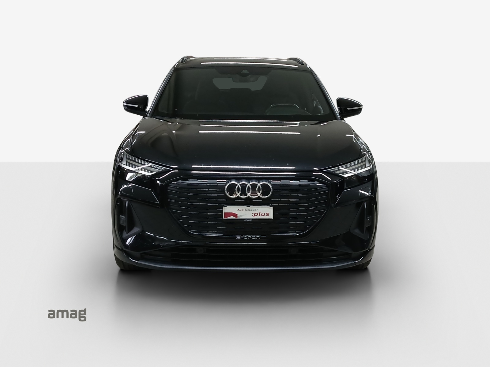 AUDI Q4 e-tron 50 quattro-image-6
