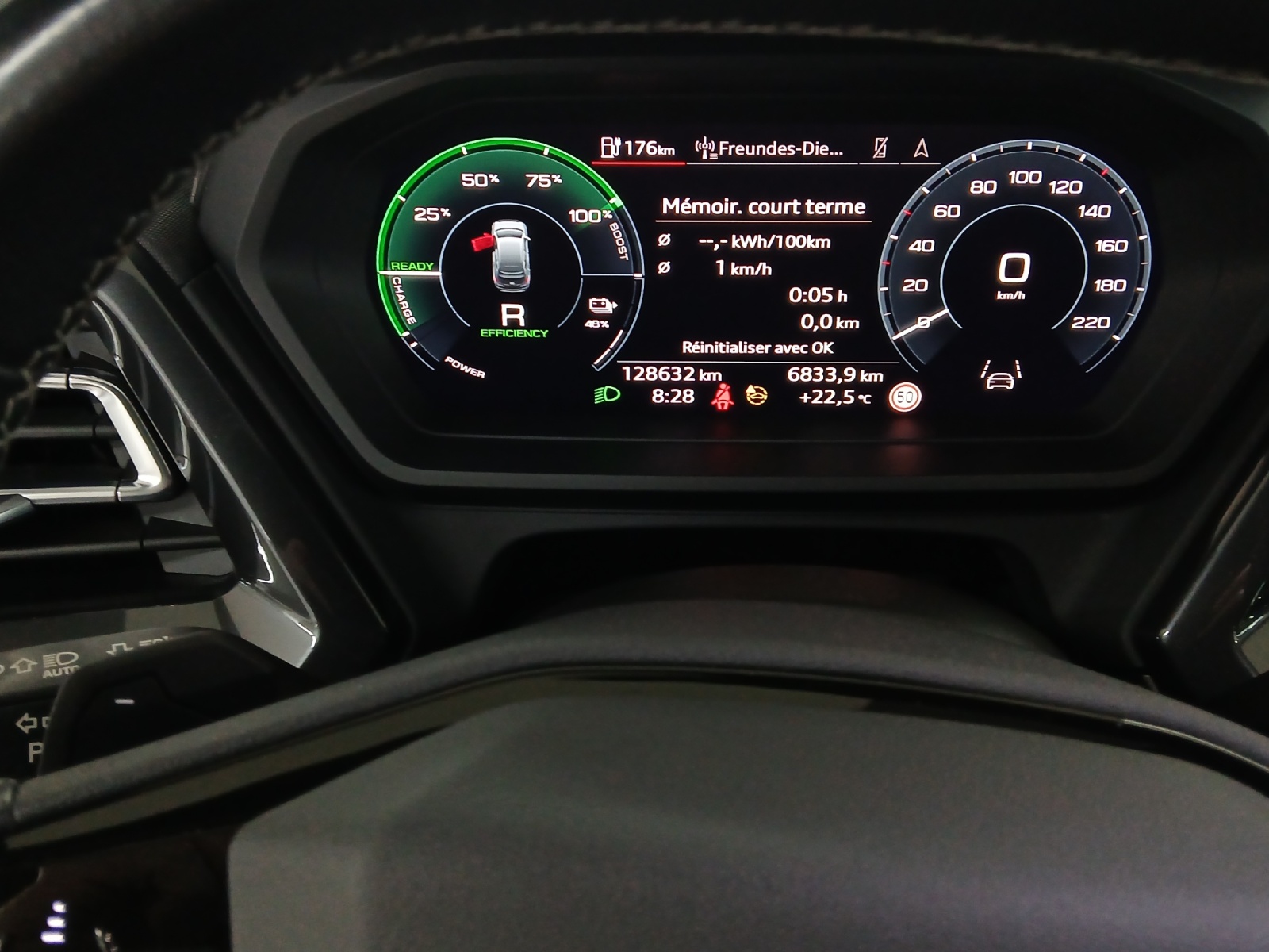 AUDI Q4 e-tron 50 quattro-image-15