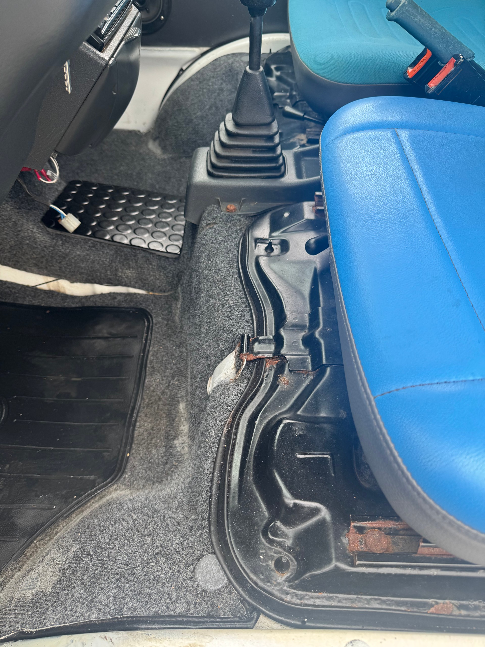 PIAGGIO Maxxi 1.3i kurz/court/corto-image-11