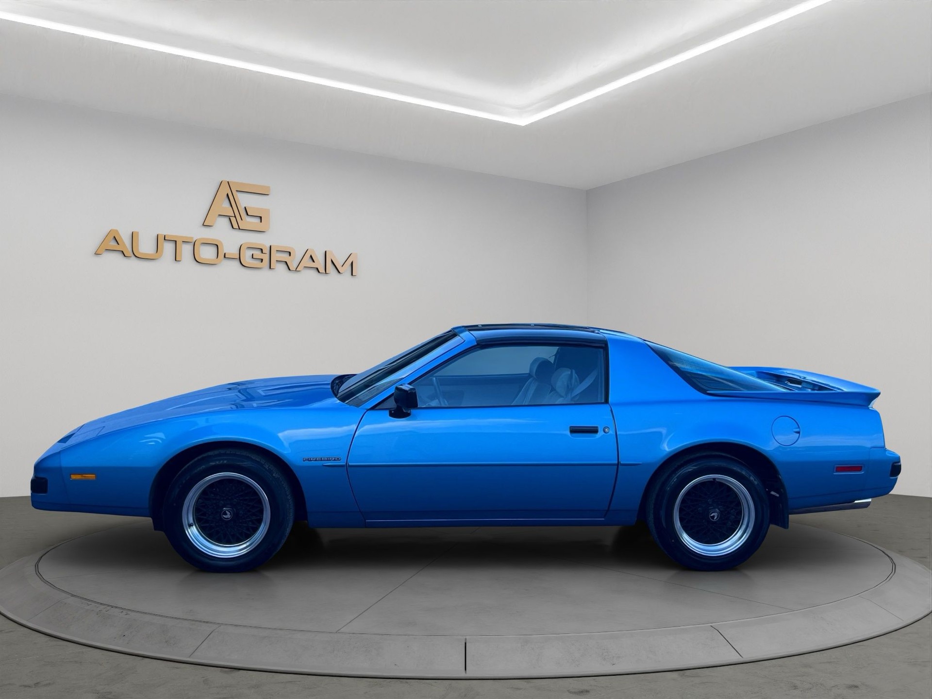 PONTIAC Firebird 5.0 V8-showroom-element-1