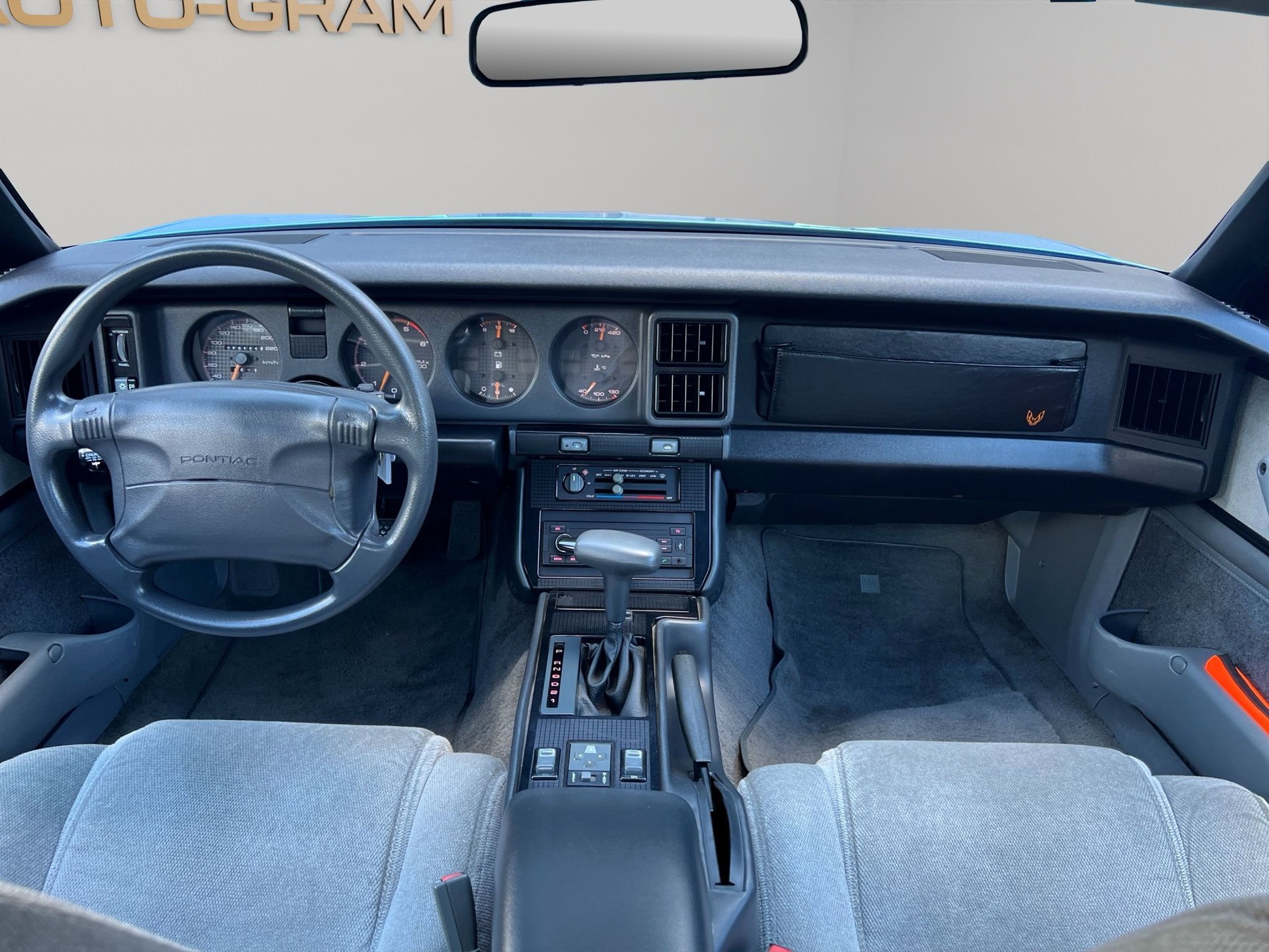 PONTIAC Firebird 5.0 V8-image-13