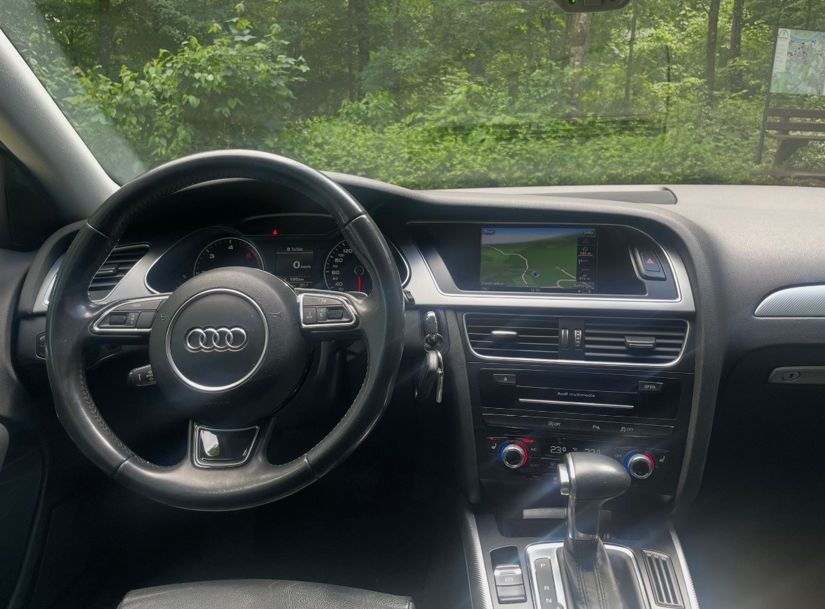 AUDI A4 Avant 2.0 TDI quattro S-tronic-image-5