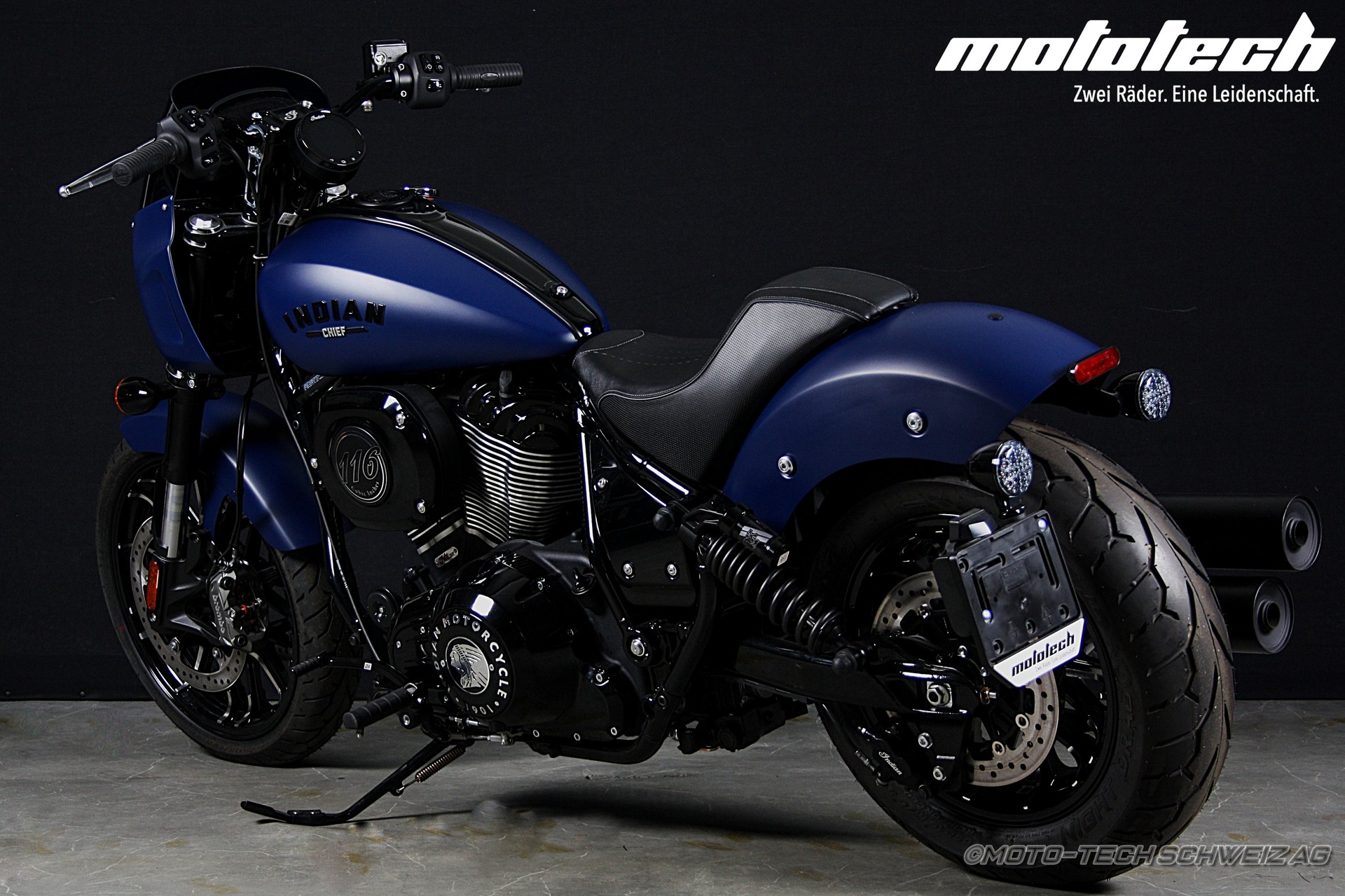INDIAN Sport Chief-showroom-element-2