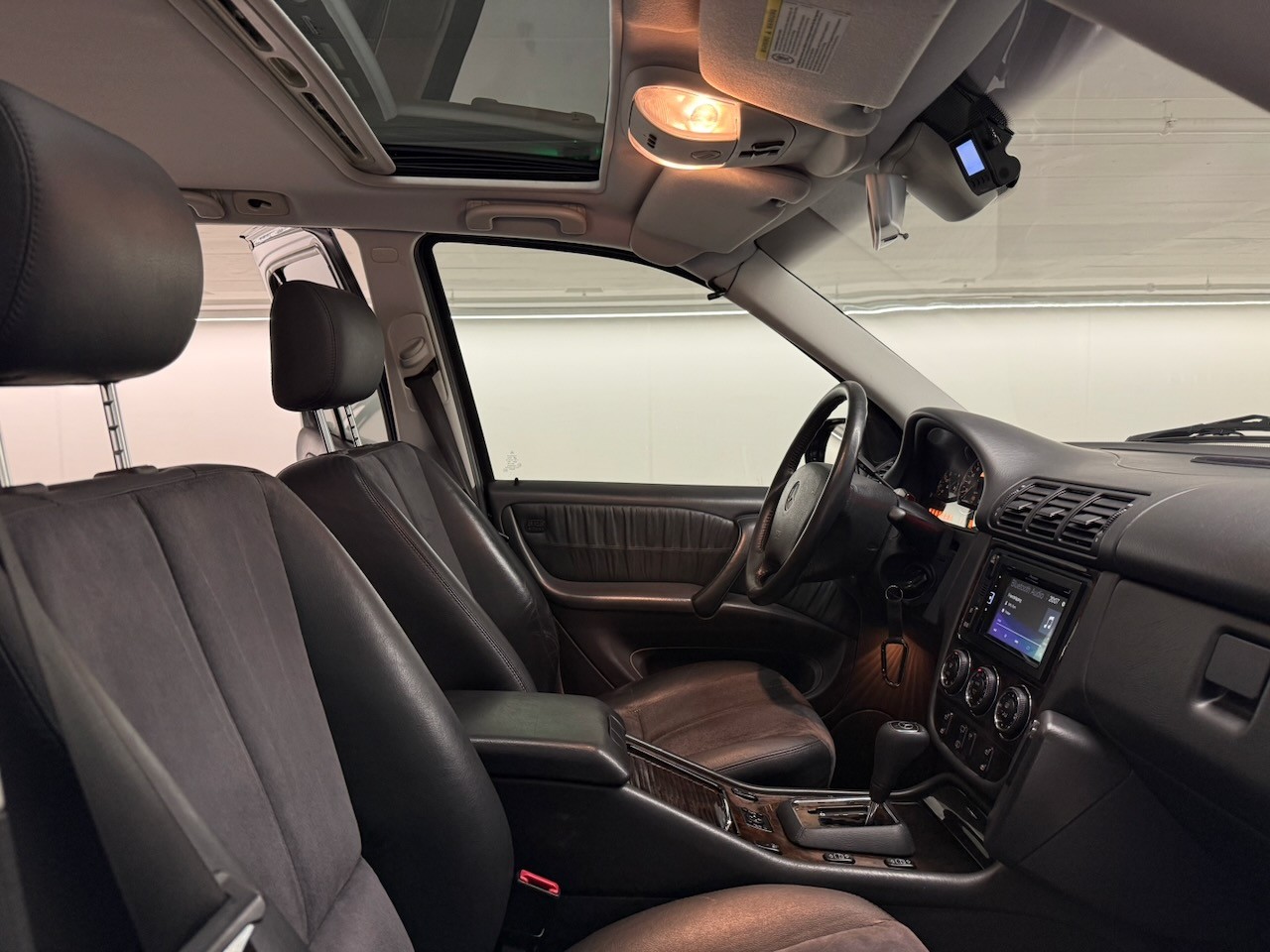 MERCEDES-BENZ ML 270 CDI Final Edition-image-6