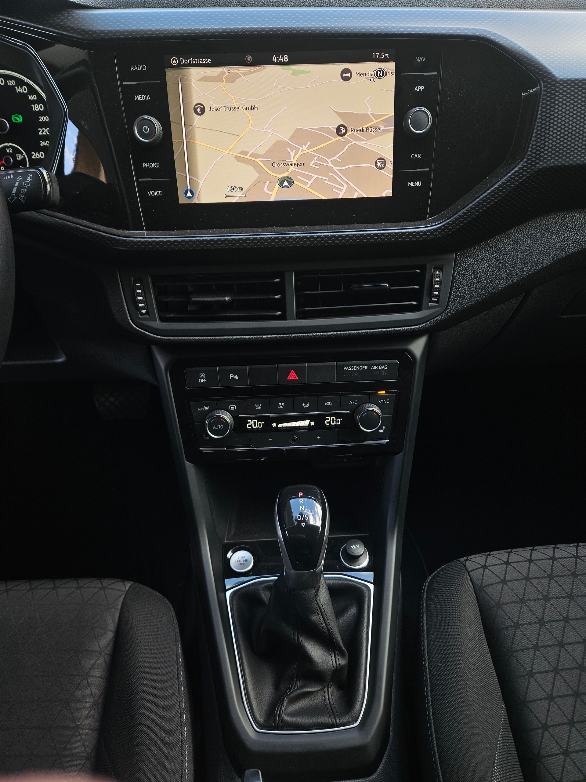 VW T-Cross 1.0 TSI Life DSG-image-6