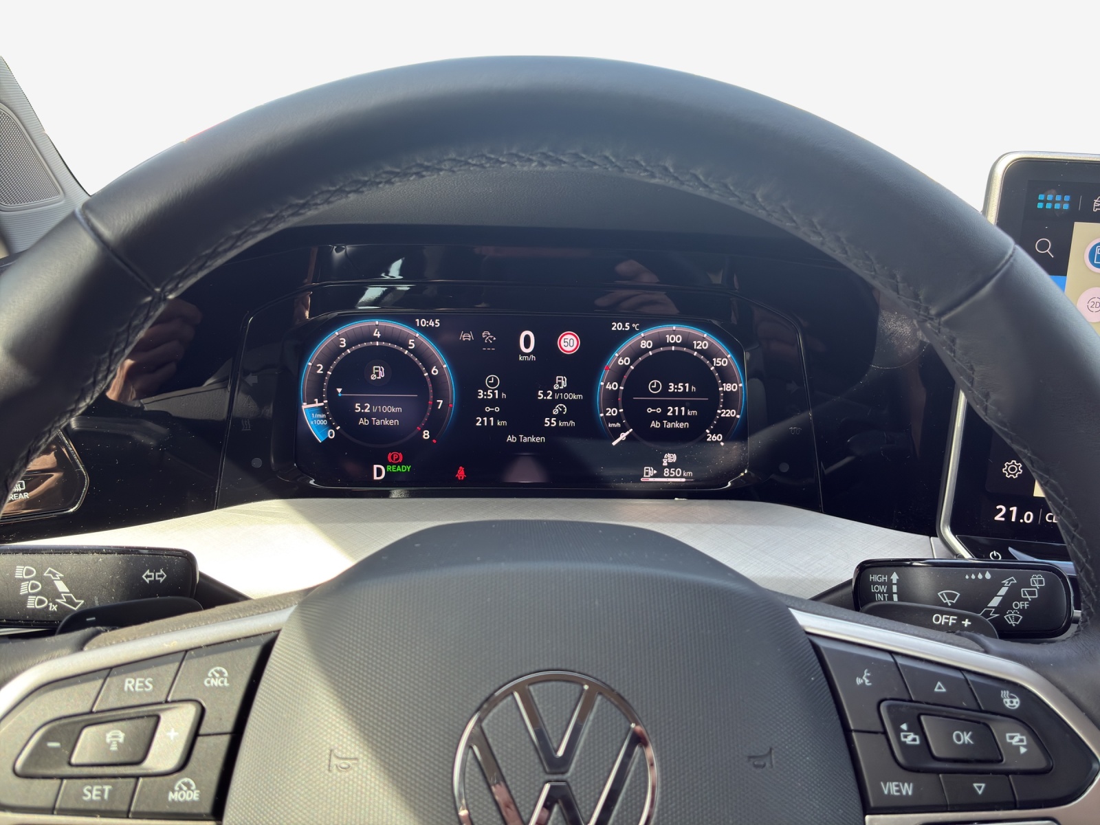VW Golf 1.5 e TSI mHEV Life DSG-image-15