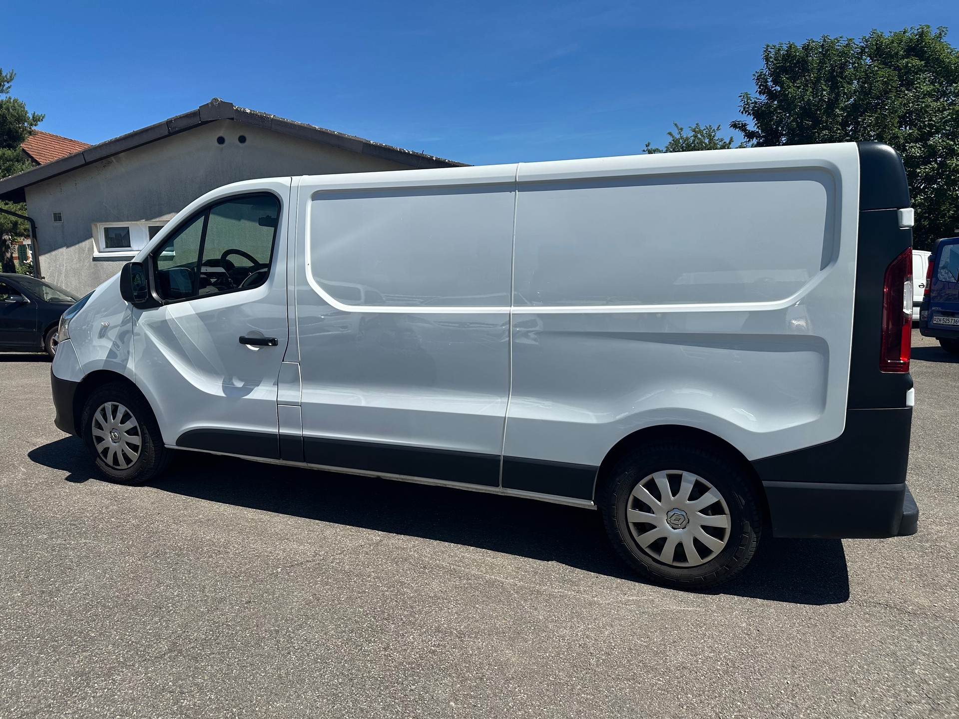 RENAULT Trafic 1.6 dCi 120 2.9t Business L2H1-image-7