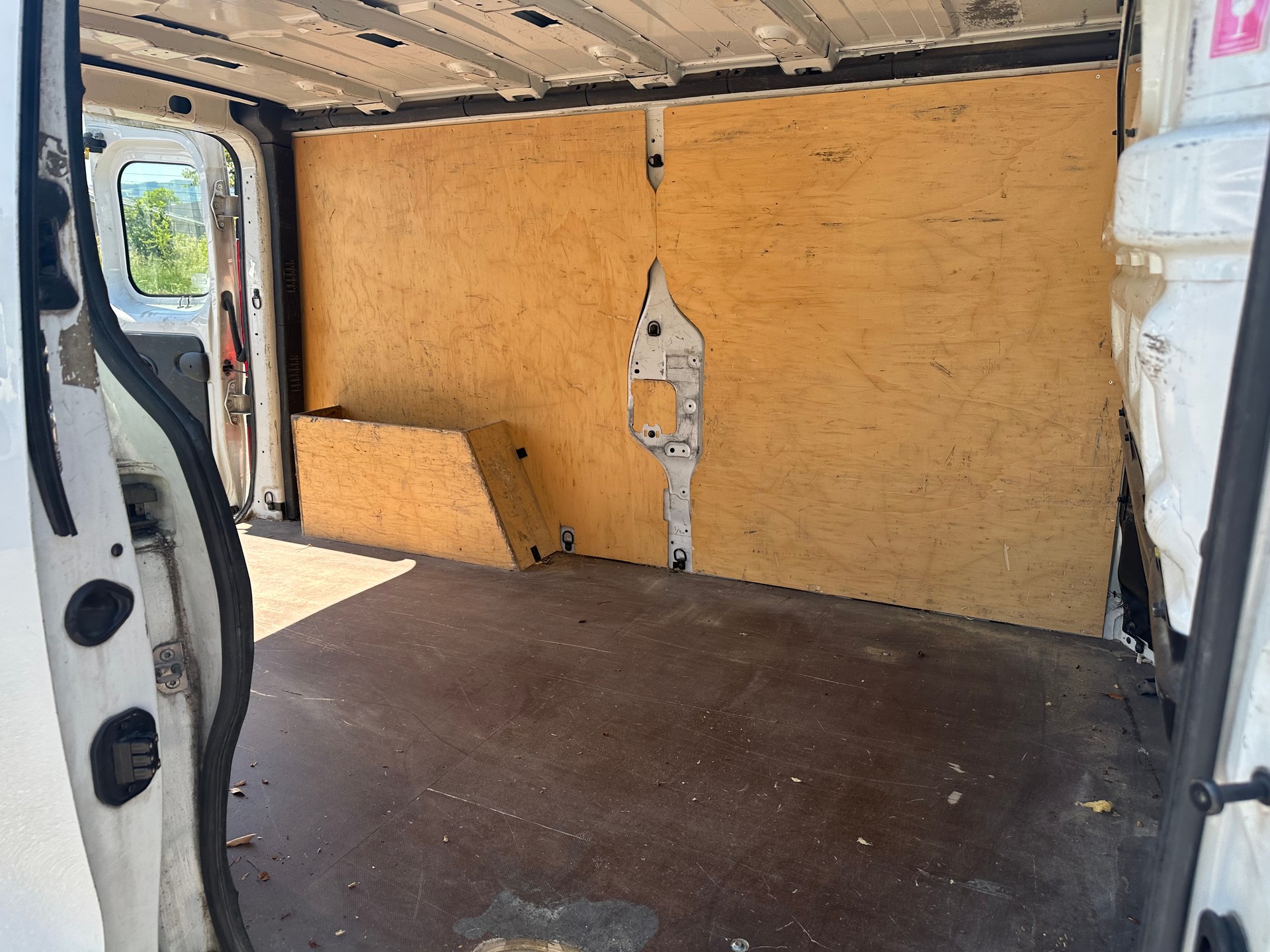RENAULT Trafic 1.6 dCi 120 2.9t Business L2H1-image-9