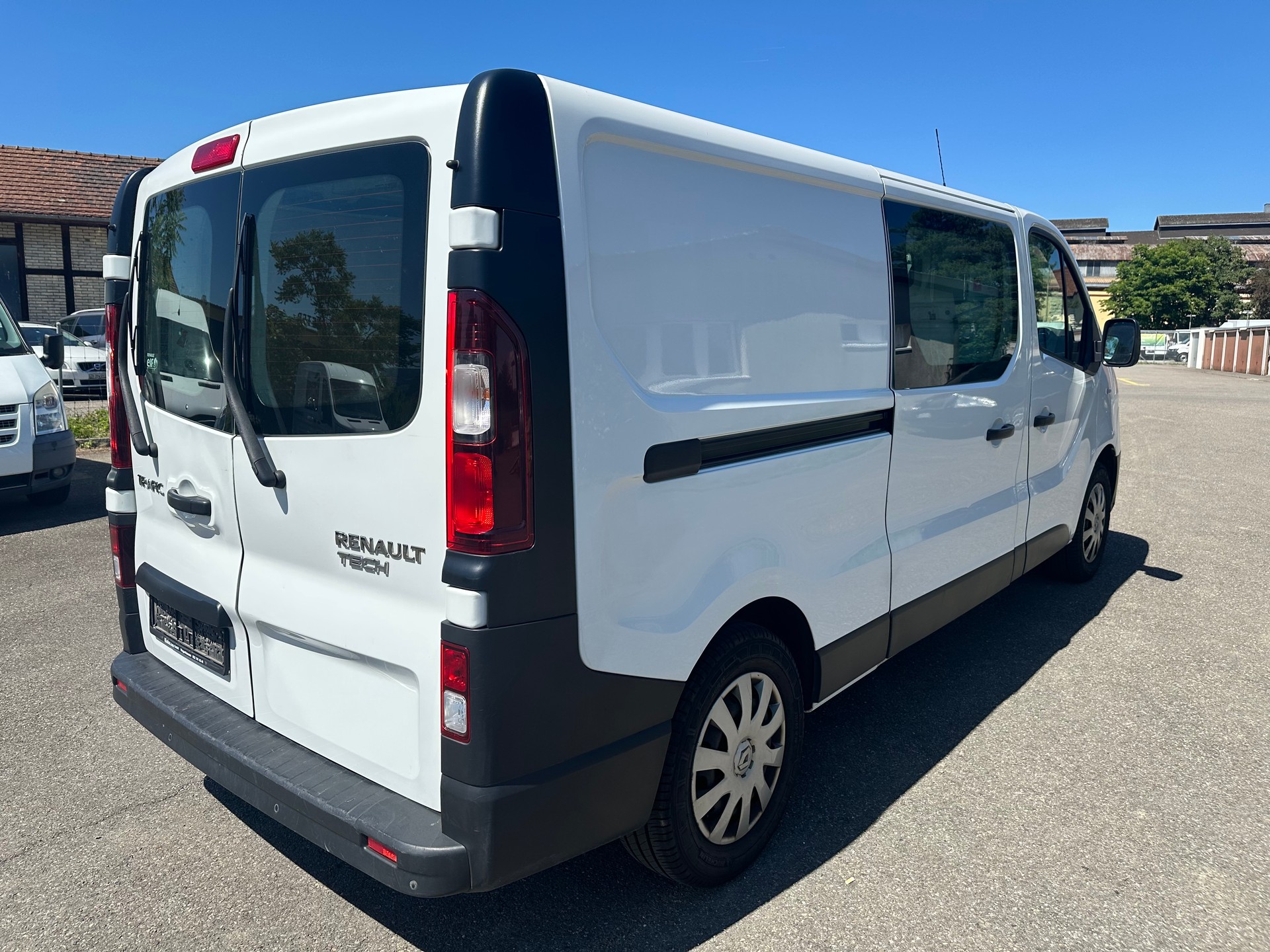 RENAULT Trafic 1.6 dCi 120 2.9t Business L2H1-image-4
