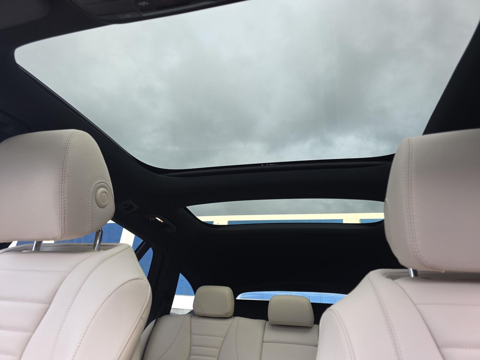 MERCEDES-BENZ E 220 d AMG Line 4matic Kombi-image-20