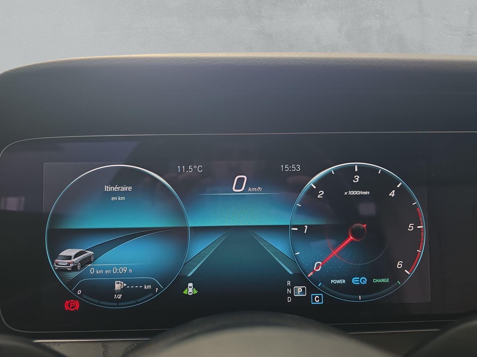 MERCEDES-BENZ E 220 d AMG Line 4matic Kombi-image-18