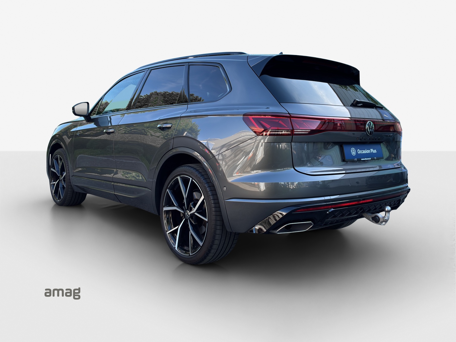 VW Touareg 3.0 TDI R-Line Tiptronic-image-2