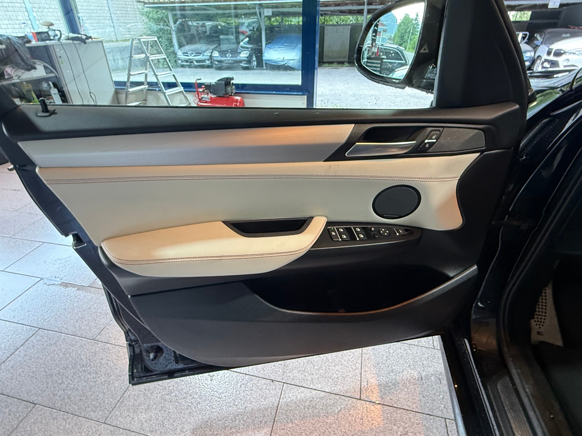 BMW X3 xDrive 20d M Sport Steptronic-image-5