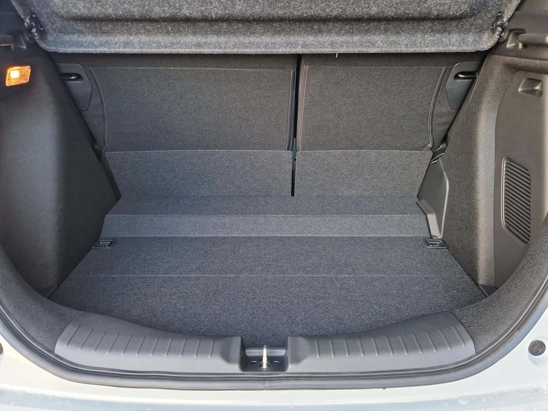 HONDA Jazz 1.5 i-MMD Elegance-image-16