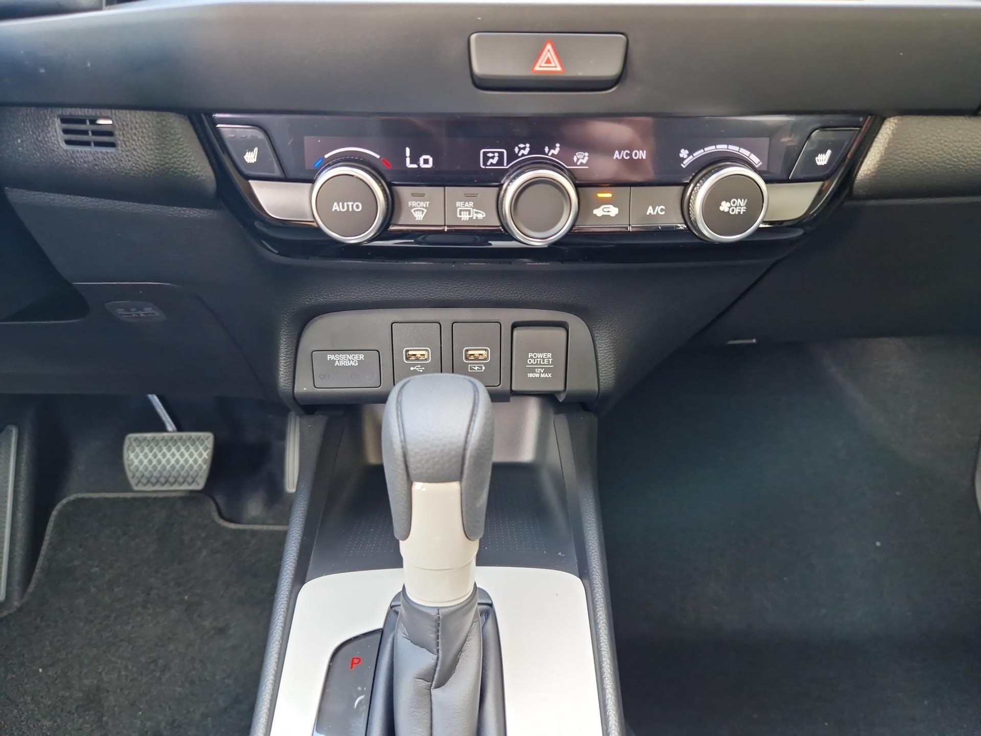 HONDA Jazz 1.5 i-MMD Elegance-image-12