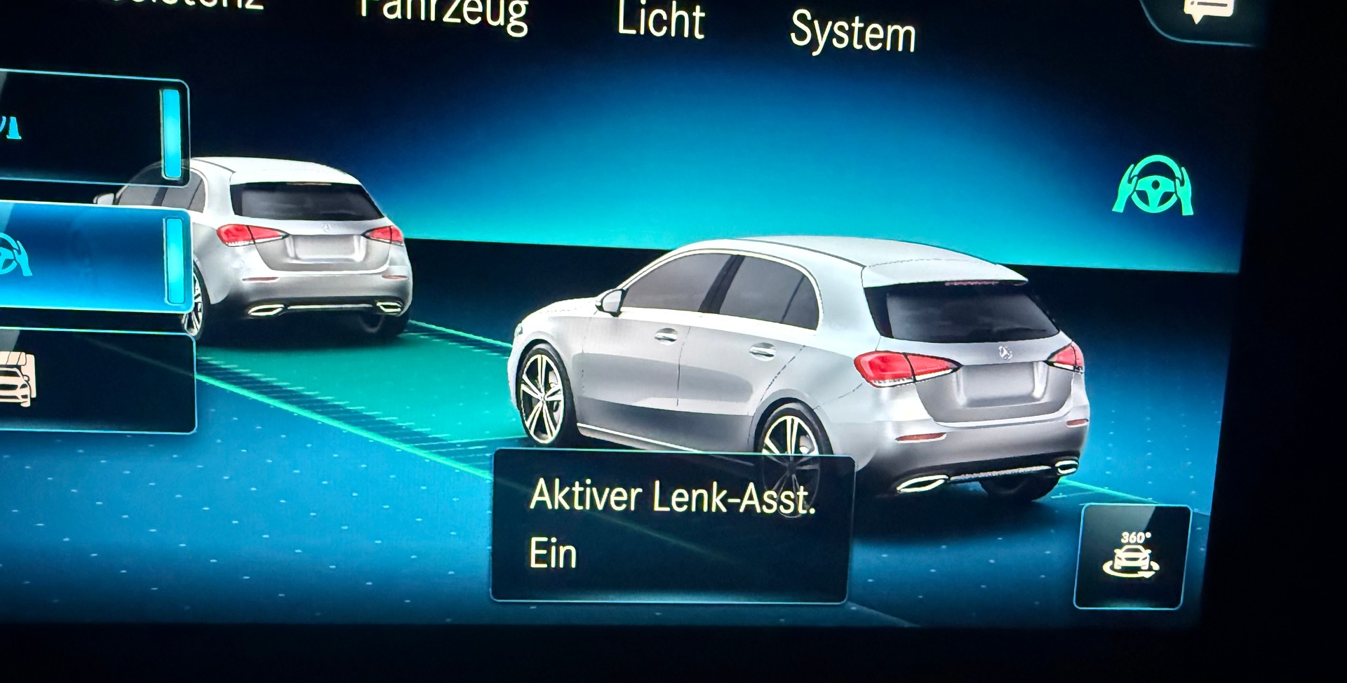 MERCEDES-BENZ A 250 AMG Line 4Matic 7G-DCT-image-16
