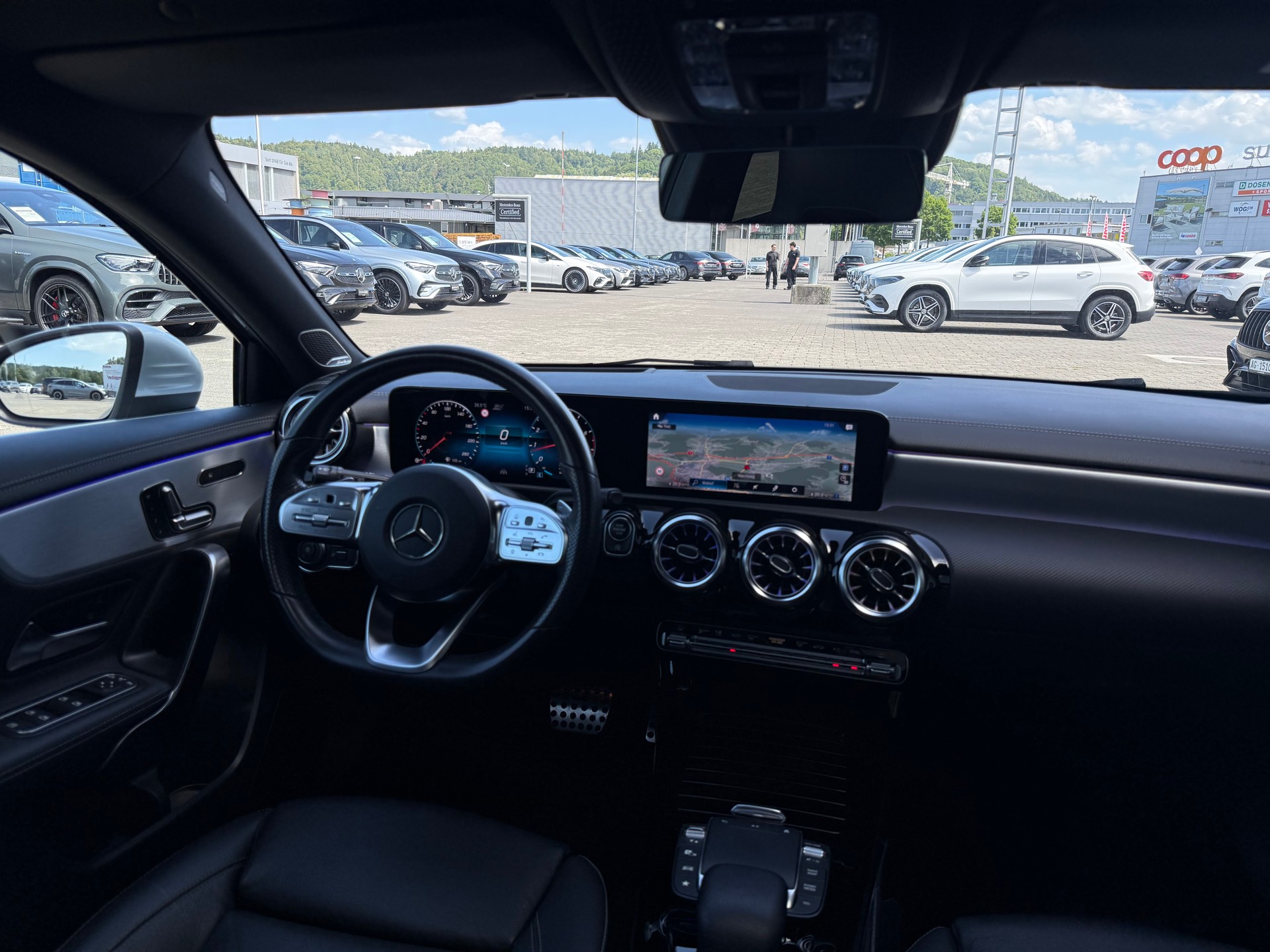 MERCEDES-BENZ A 250 AMG Line 4Matic 7G-DCT-image-5
