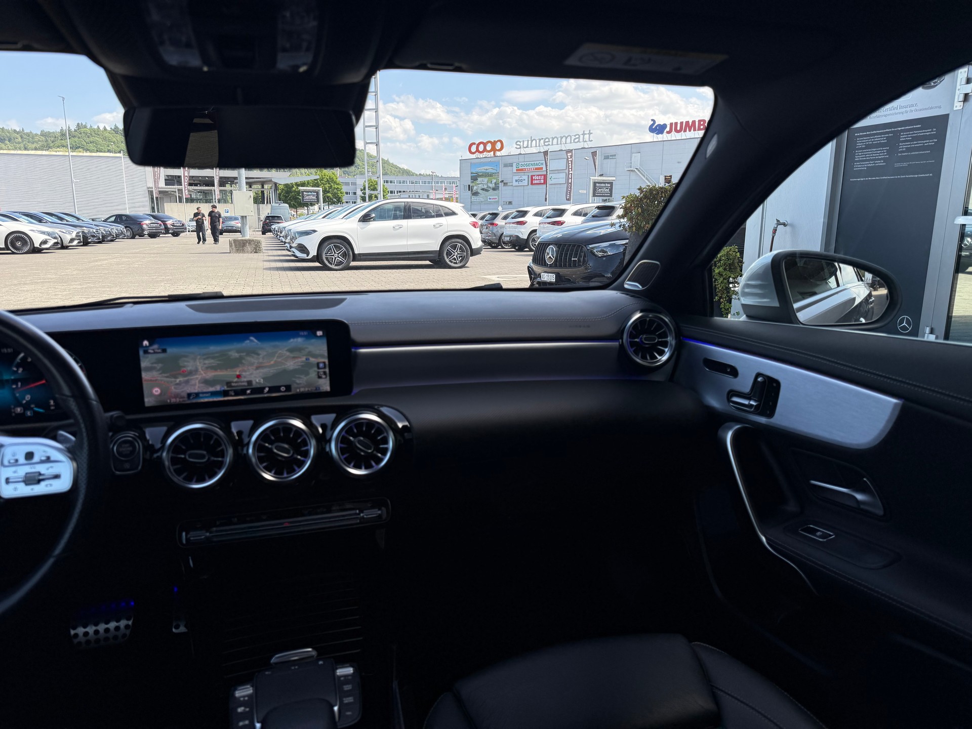 MERCEDES-BENZ A 250 AMG Line 4Matic 7G-DCT-image-6